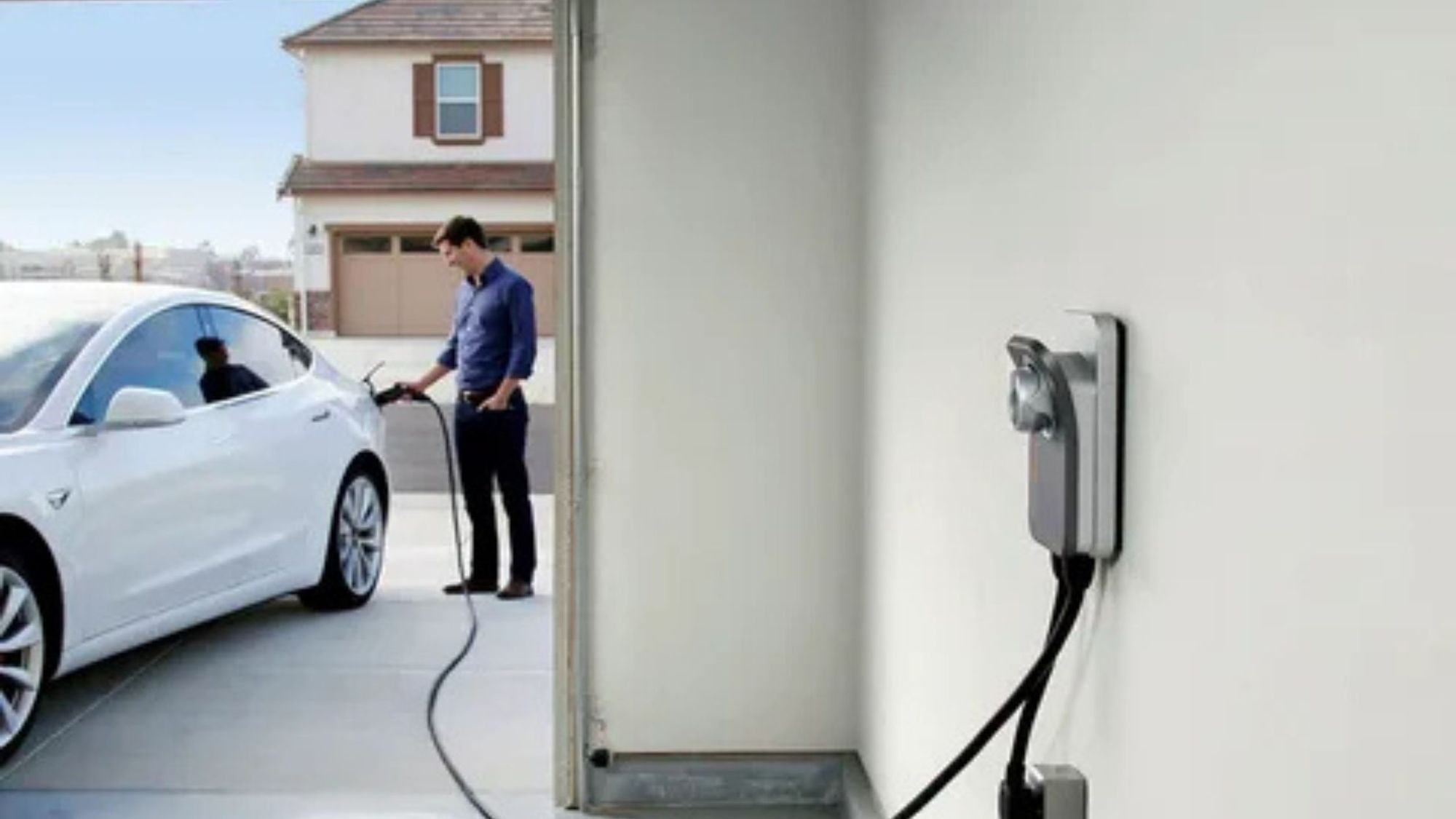 Sustainable Living in Los Angeles: Solar Power Maintenance and EV Charging Explained